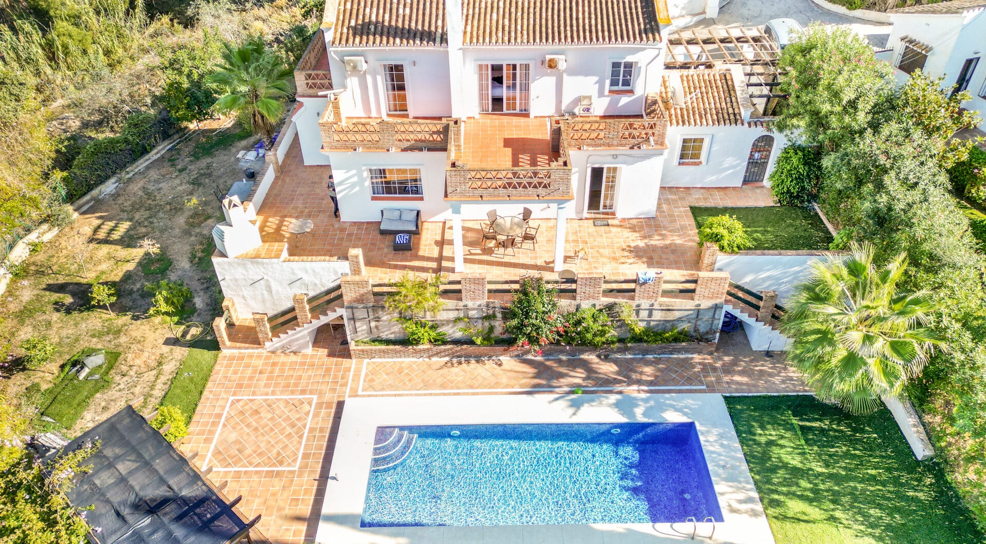 Fantastic opportunity; a four bedroom, south west facing villa in Elviria
