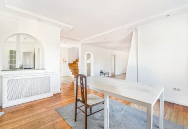 Fantastic opportunity; a four bedroom, south west facing villa in Elviria