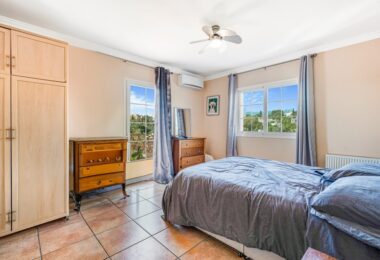 Fantastic opportunity; a four bedroom, south west facing villa in Elviria