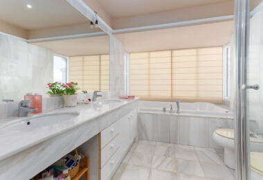 Villa for Sale in Las Petunias, San Pedro de Alcántara – Excellent Investment Opportunity