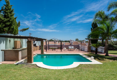Charming Family Villa in Monte Biarritz!