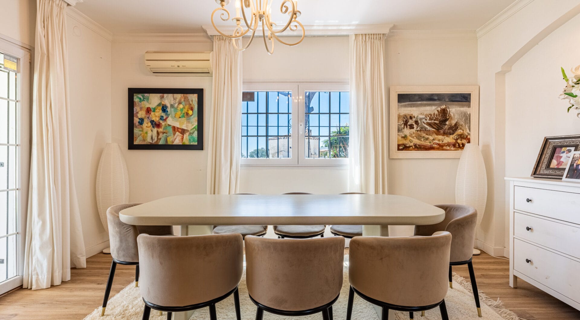 Charming Family Villa in Monte Biarritz!