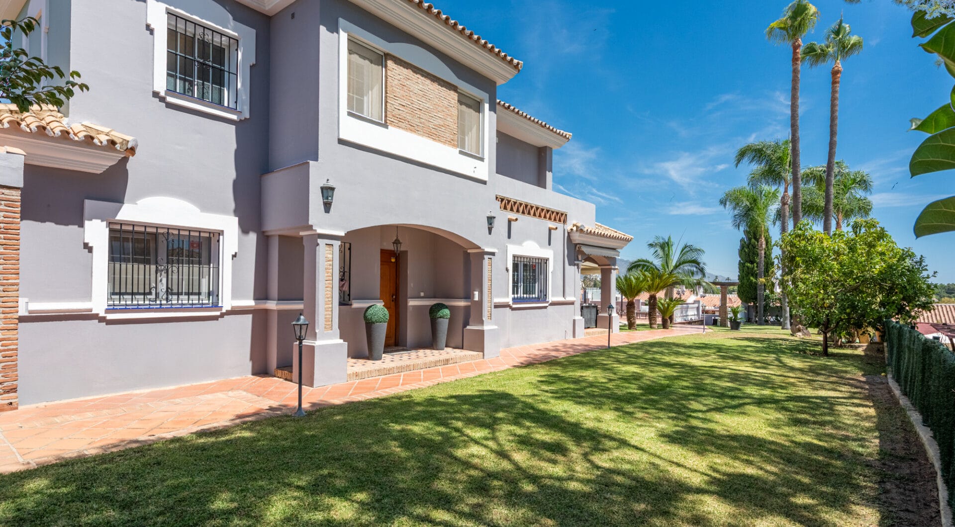 Charming Family Villa in Monte Biarritz!