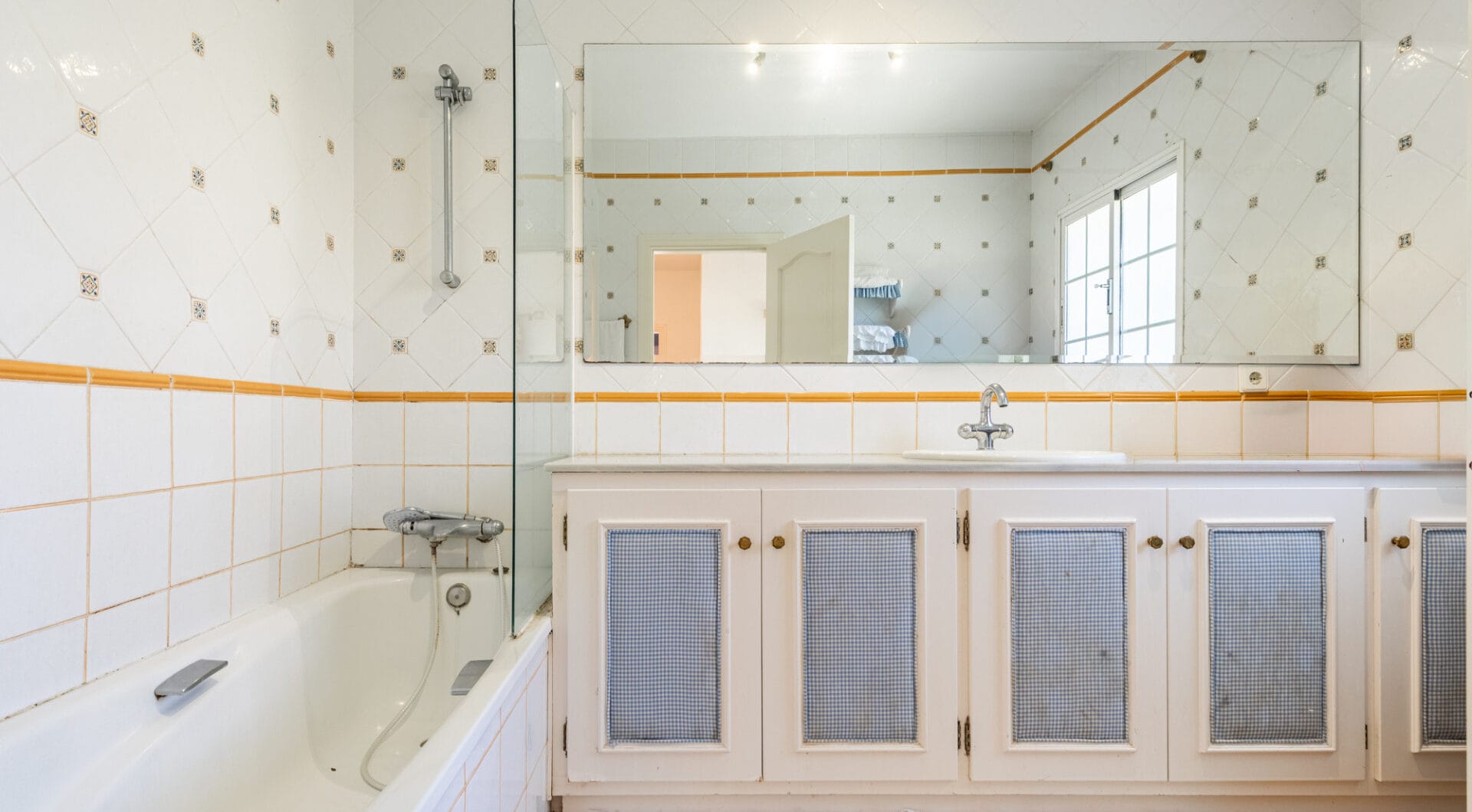 Charming Family Villa in Monte Biarritz!