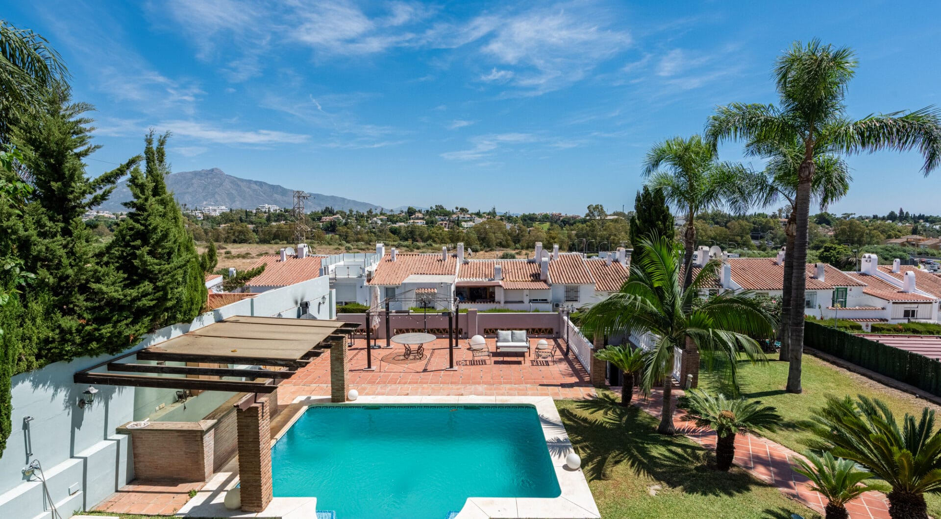 Charming Family Villa in Monte Biarritz!