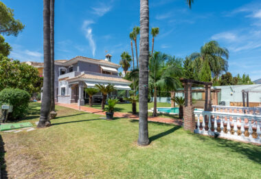 Charming Family Villa in Monte Biarritz!