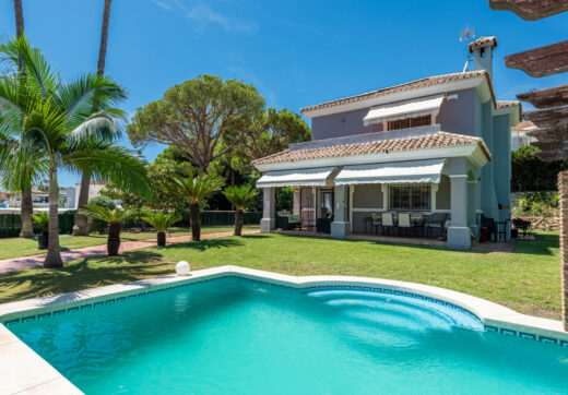 Charming Family Villa in Monte Biarritz!