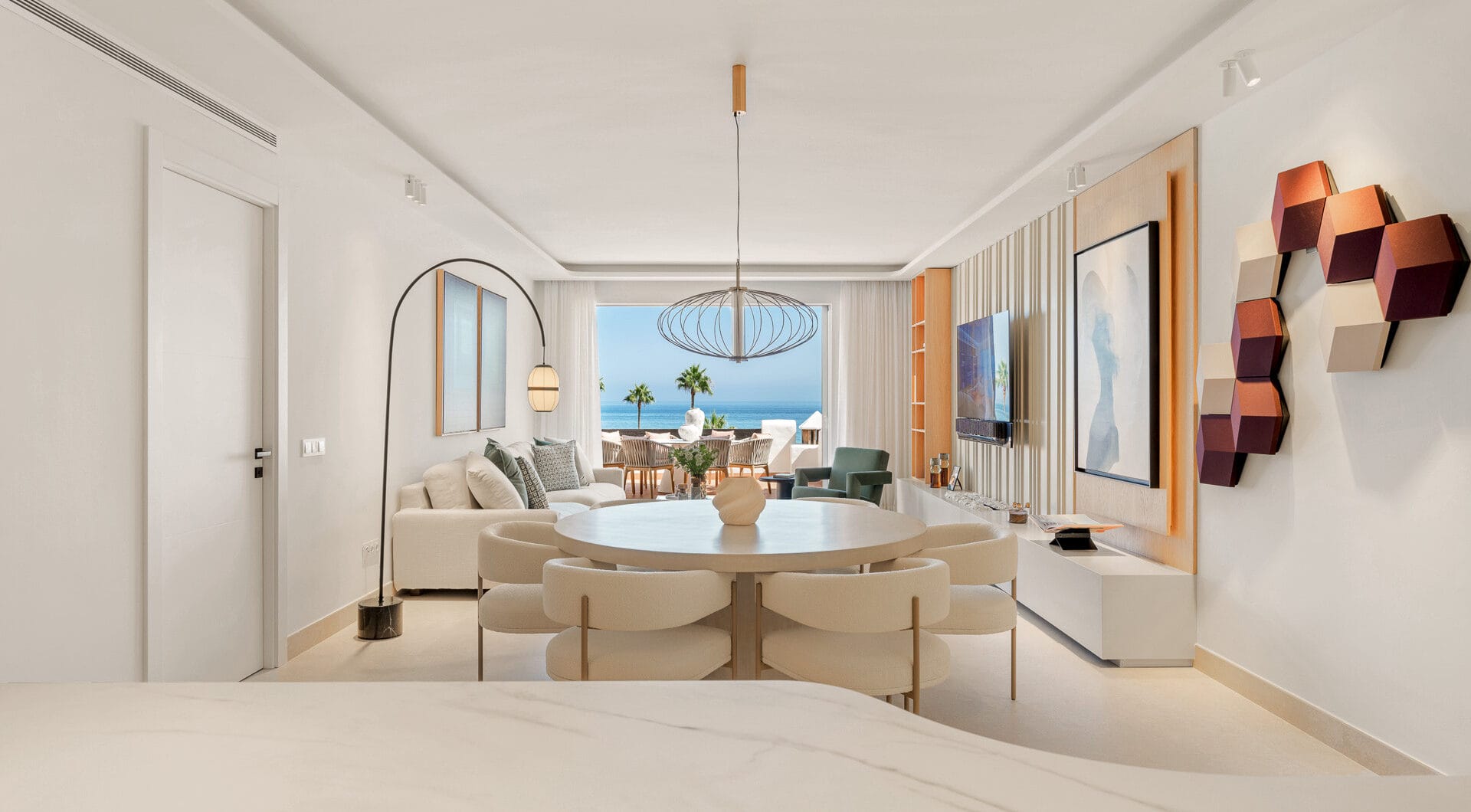 Beachfront luxury penthouse close to Estepona town!