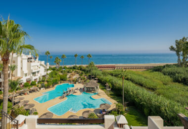 Beachfront luxury penthouse close to Estepona town!