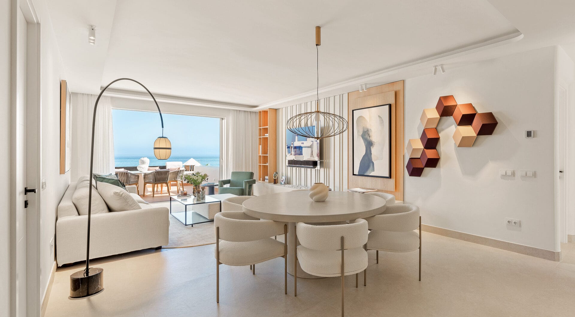 Beachfront luxury penthouse close to Estepona town!