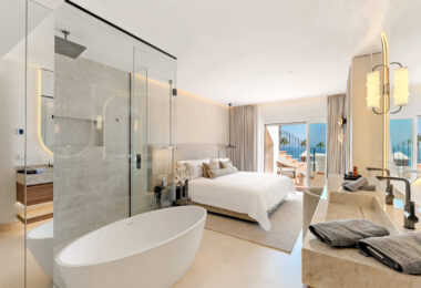 Beachfront luxury penthouse close to Estepona town!