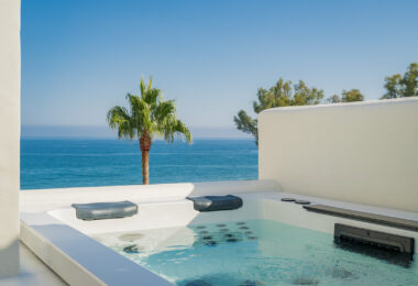 Beachfront luxury penthouse close to Estepona town!