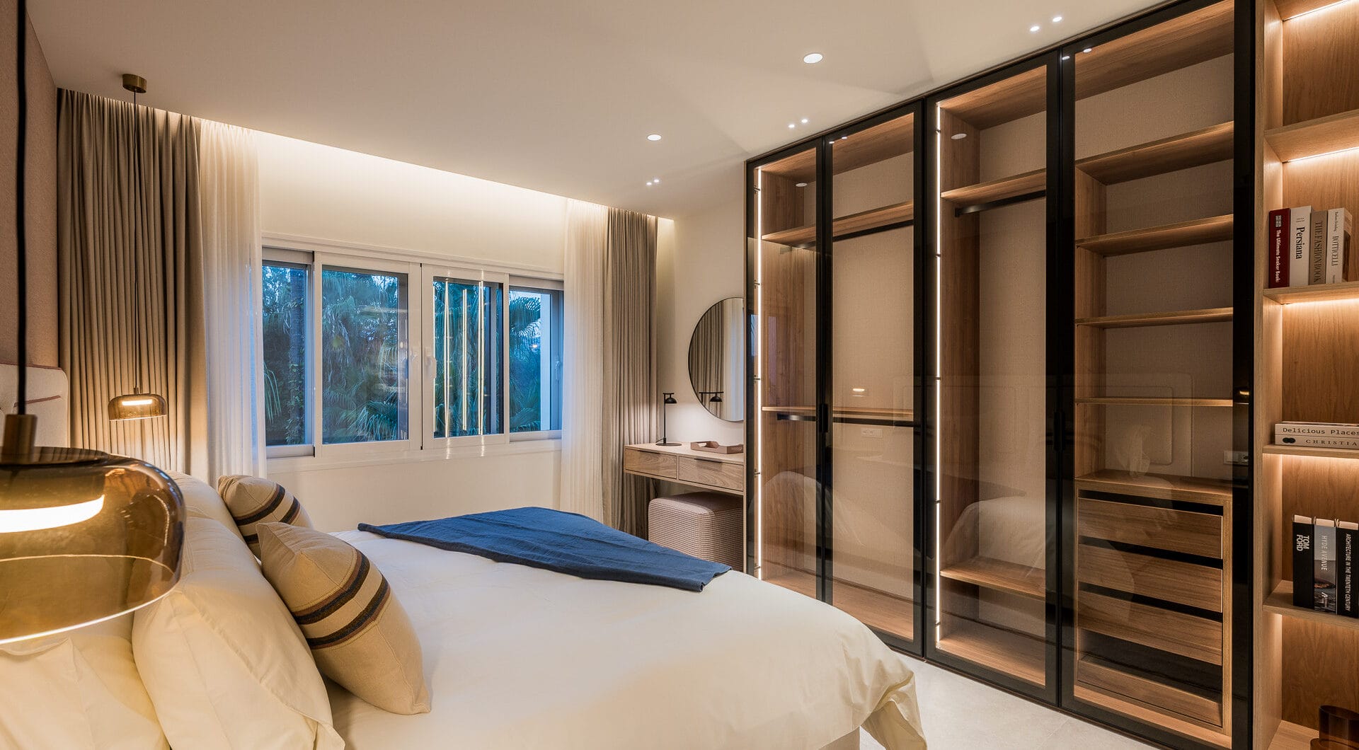Beachfront luxury penthouse close to Estepona town!