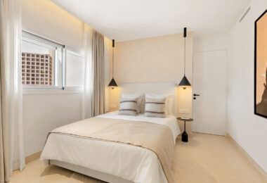 Beachfront luxury penthouse close to Estepona town!