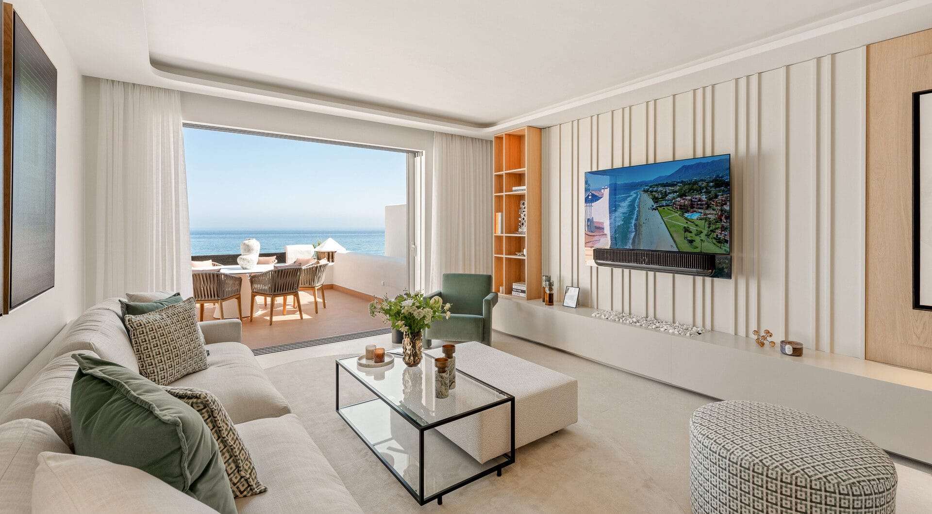 Beachfront luxury penthouse close to Estepona town!