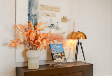 Stunning, recently renovated, apartment on the beach close to Estepona town!