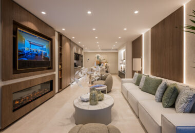 Stunning, recently renovated, apartment on the beach close to Estepona town!