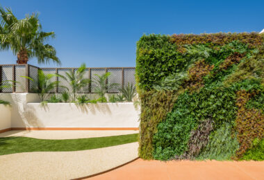 Exquisite duplex penthouse front line to the beach near Estepona town!