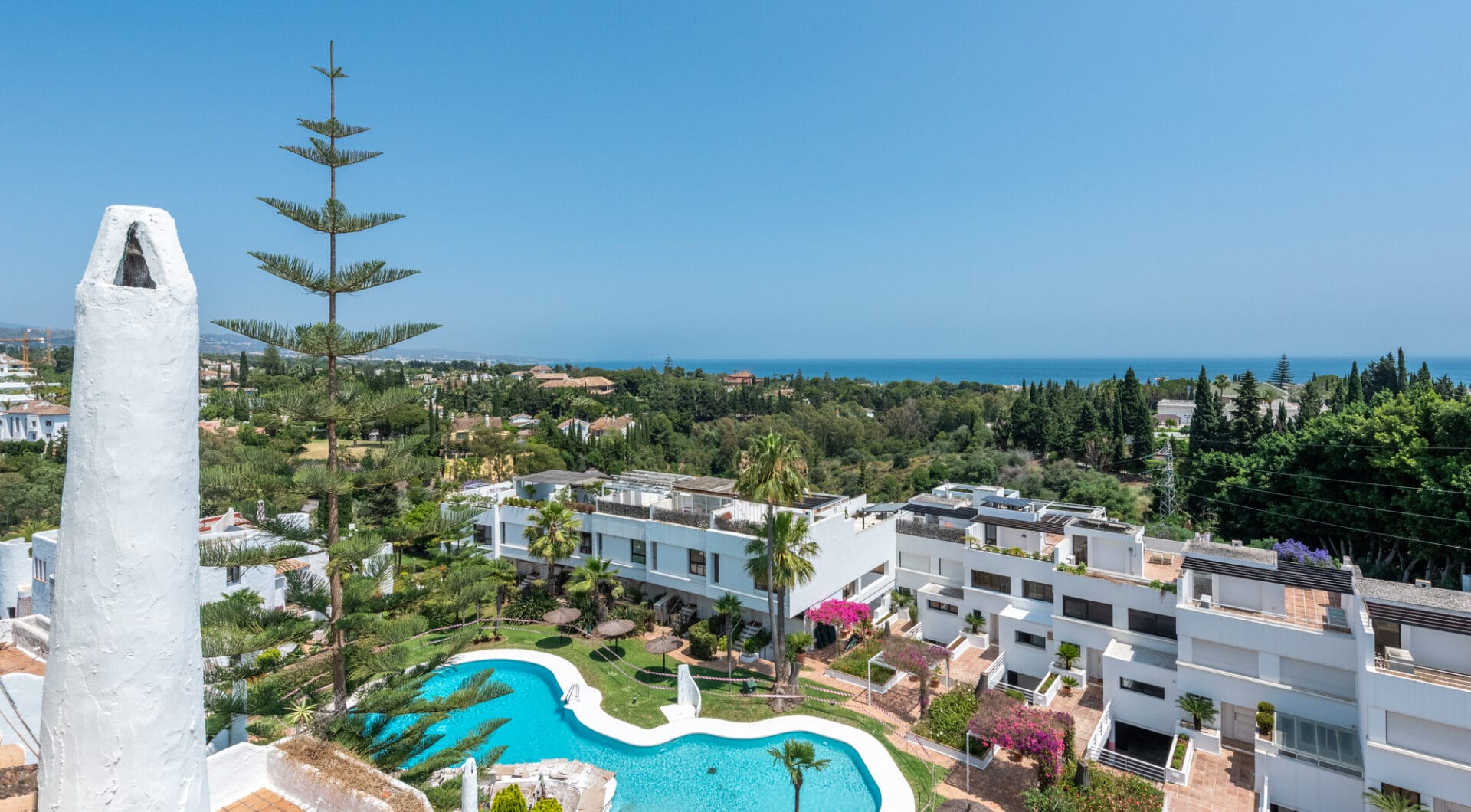 Elegant Penthouse with Breathtaking Views in Coto Real, Marbella’s Golden Mile