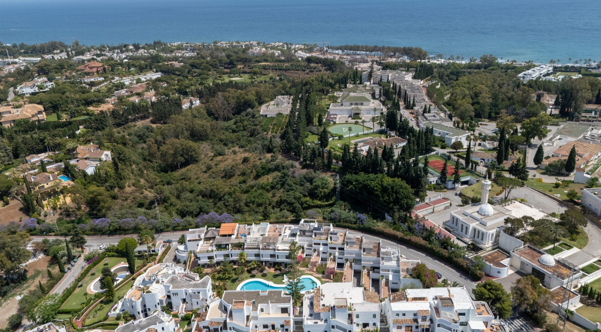 Elegant Penthouse with Breathtaking Views in Coto Real, Marbella’s Golden Mile