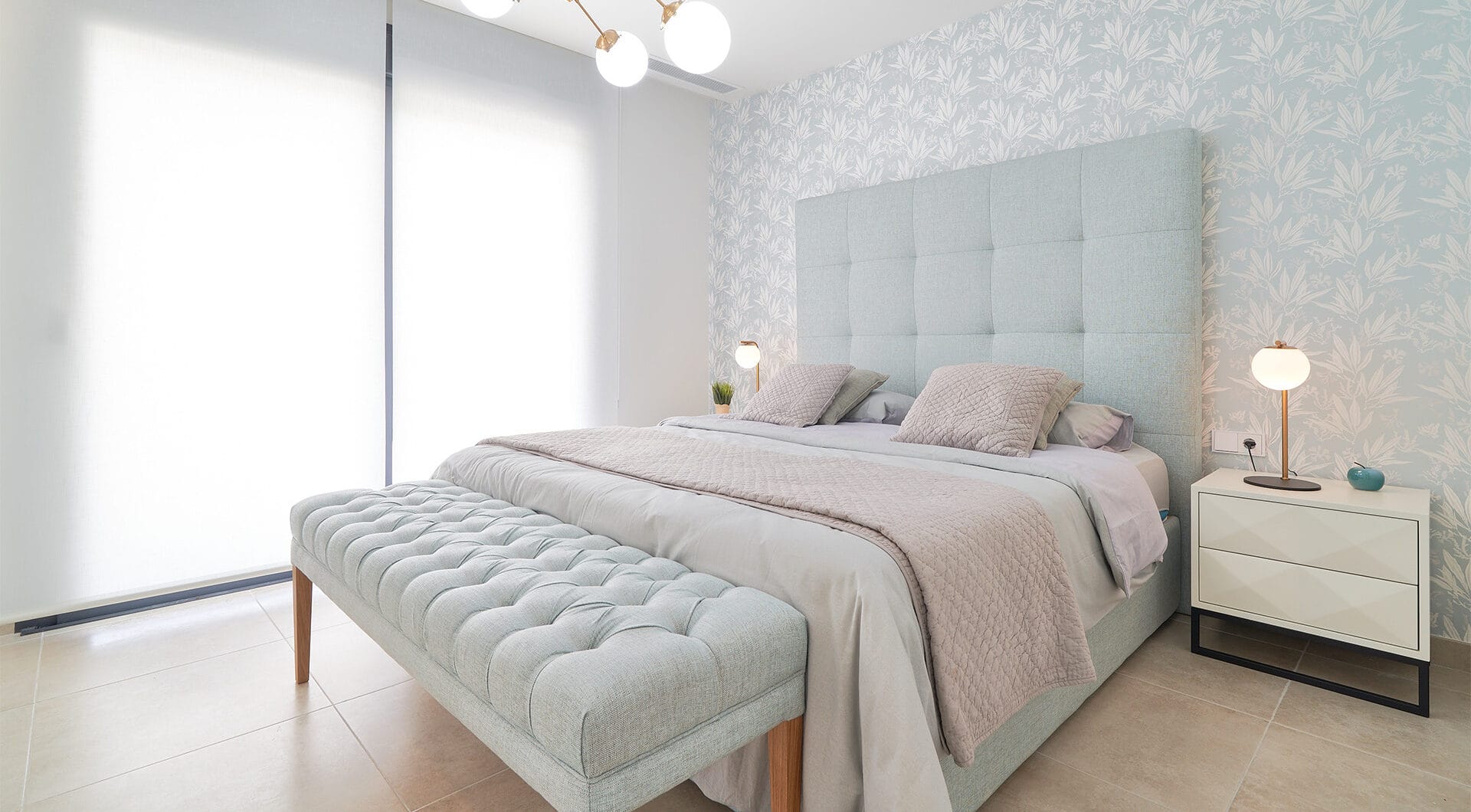 New development of luxury apartments in a prime location next to Puerto Banús - Fully Furnished