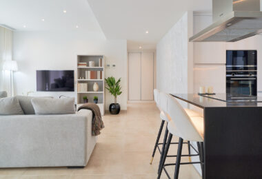 New development of luxury apartments in a prime location next to Puerto Banús - Fully Furnished