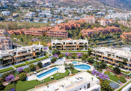New development of luxury apartments in a prime location next to Puerto Banús - Fully Furnished