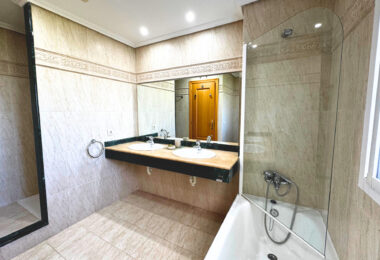 Spacious 3-Bedroom Apartment with Three Terraces, Sea Views, Double Garage &amp; Storage