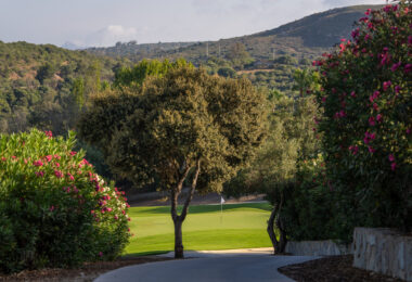 A haven of calm with endless views in San Roque Club