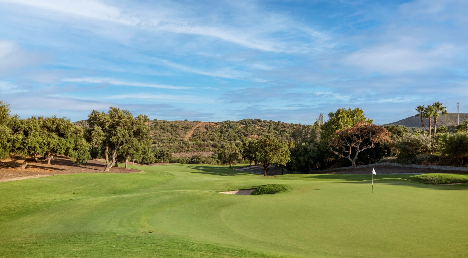 A haven of calm with endless views in San Roque Club