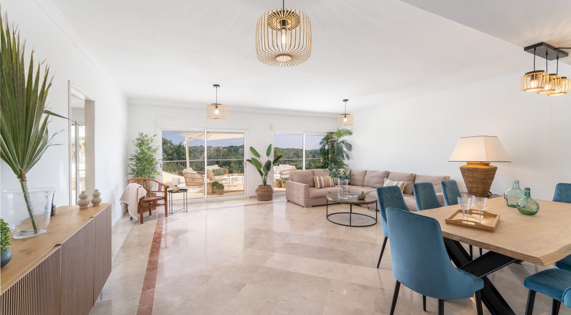 A haven of calm with endless views in San Roque Club
