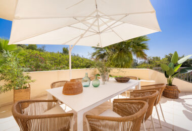 A haven of calm with endless views in San Roque Club