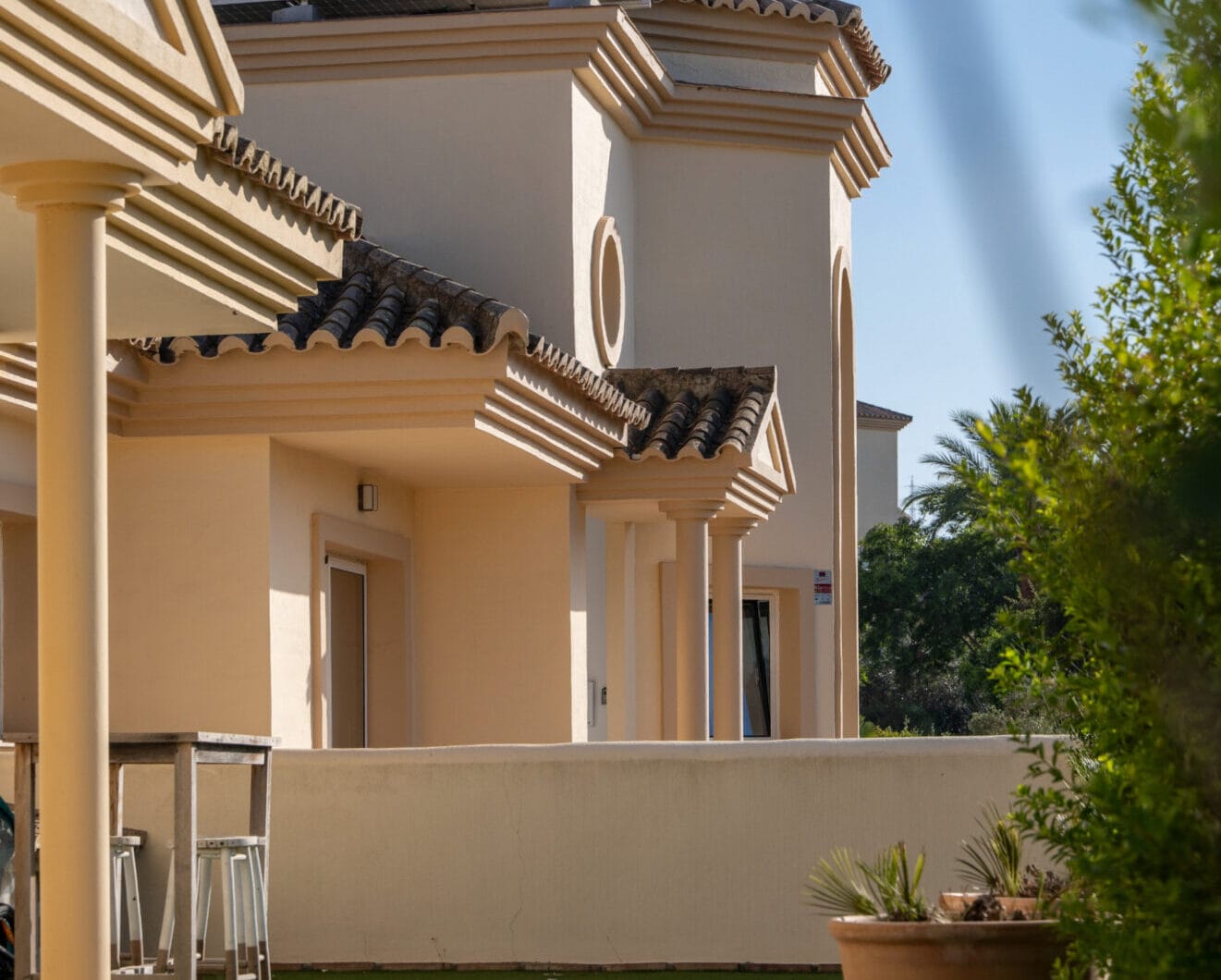 A haven of calm with endless views in San Roque Club