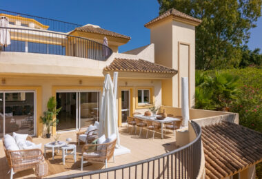 A haven of calm with endless views in San Roque Club
