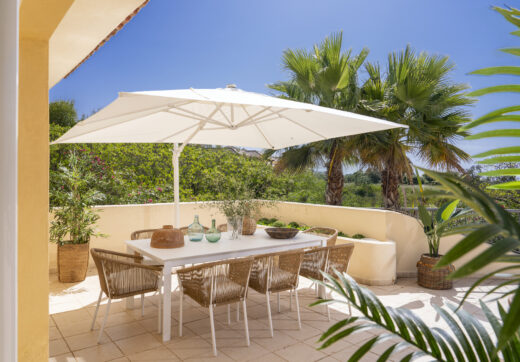 A haven of calm with endless views in San Roque Club