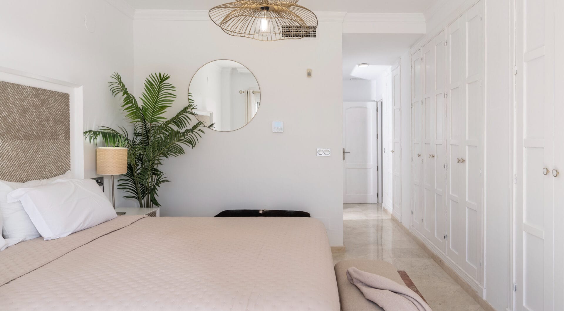 A haven of calm with endless views in San Roque Club