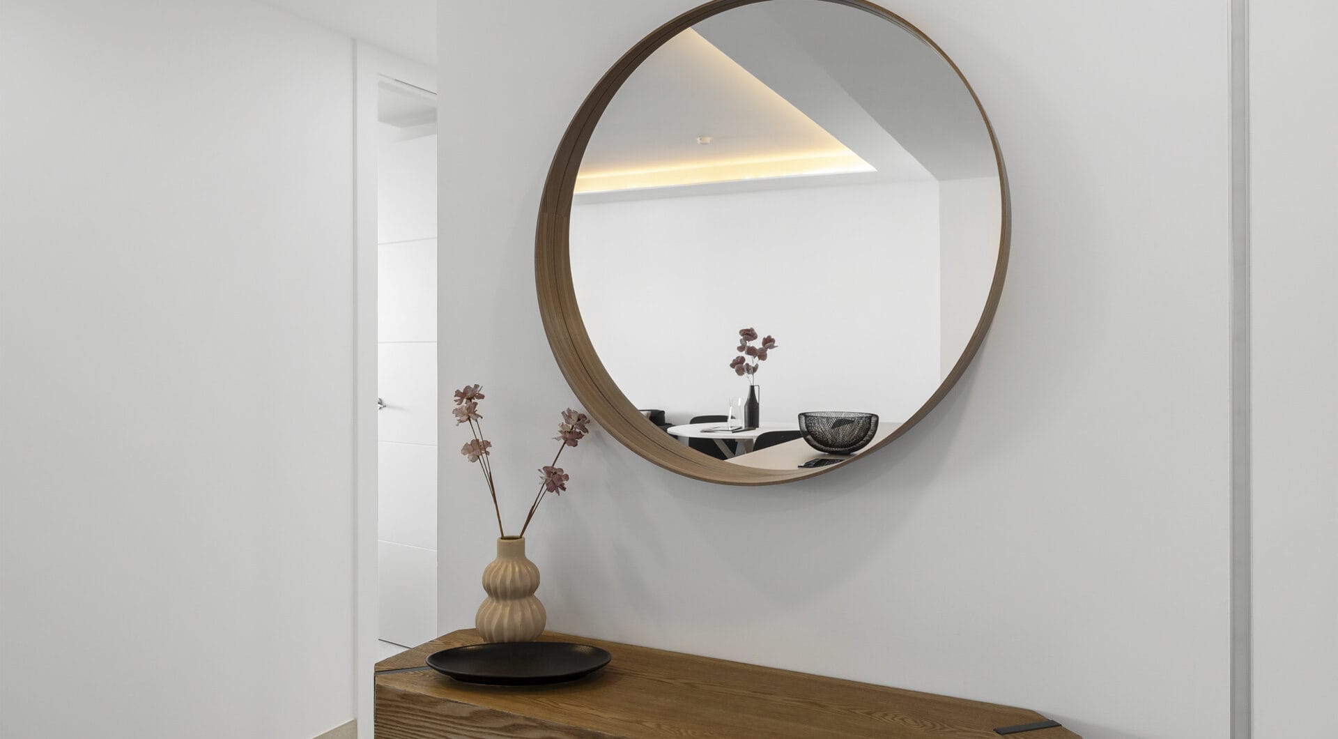Exclusive 2-Bedroom Apartment – Luxury Living by the Sea in Fuengirola
