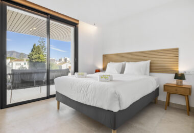 Exclusive 2-Bedroom Apartment – Luxury Living by the Sea in Fuengirola