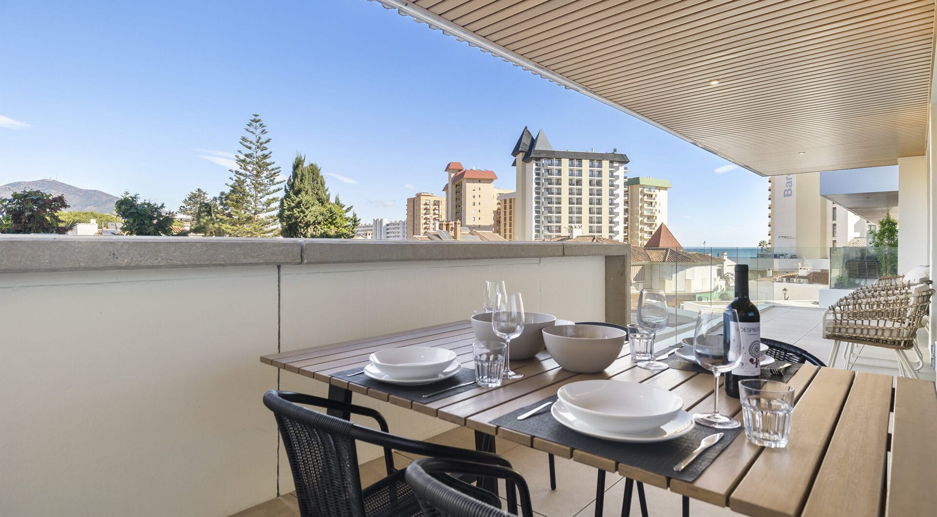 Exclusive 2-Bedroom Apartment – Luxury Living by the Sea in Fuengirola