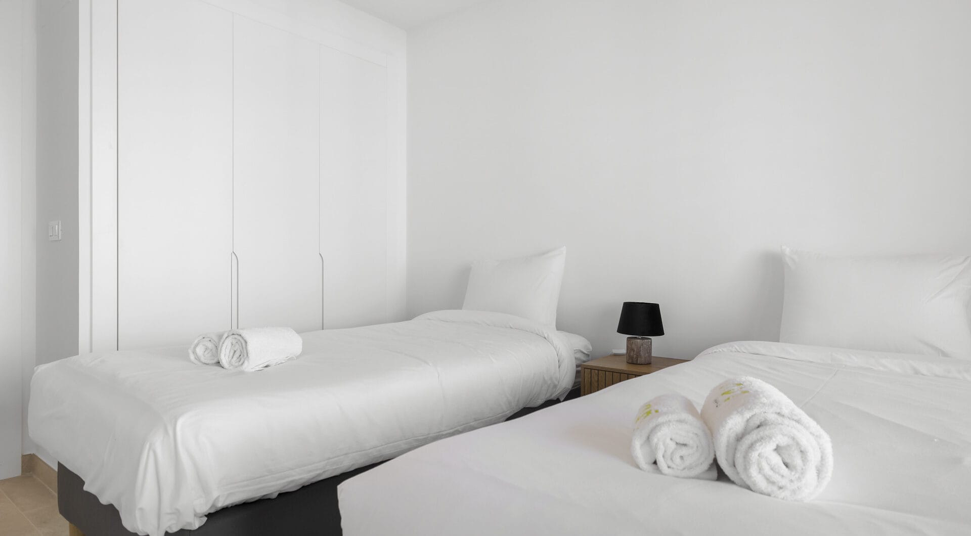 Exclusive 2-Bedroom Apartment – Luxury Living by the Sea in Fuengirola