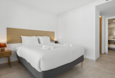 Exclusive 2-Bedroom Apartment – Luxury Living by the Sea in Fuengirola