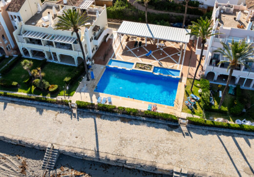 Fully Renovated 3‑Bedroom Apartment on Estepona’s Frontline Beach