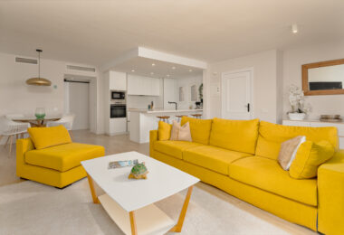 Fully Renovated 3‑Bedroom Apartment on Estepona’s Frontline Beach