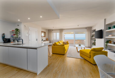 Fully Renovated 3‑Bedroom Apartment on Estepona’s Frontline Beach