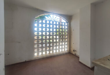 Unique Opportunity: Investor Property in Golf La Duquesa - Needs Renovation!