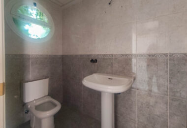 Unique Opportunity: Investor Property in Golf La Duquesa - Needs Renovation!
