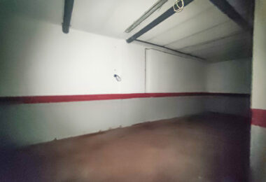 Unique Opportunity: Investor Property in Golf La Duquesa - Needs Renovation!