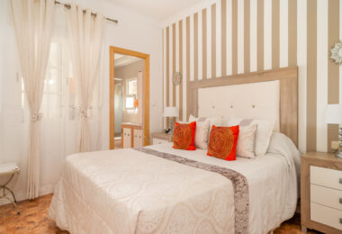 Elegant Ground Floor 3-Bedroom Apartment in Prime Nueva Andalucía Location