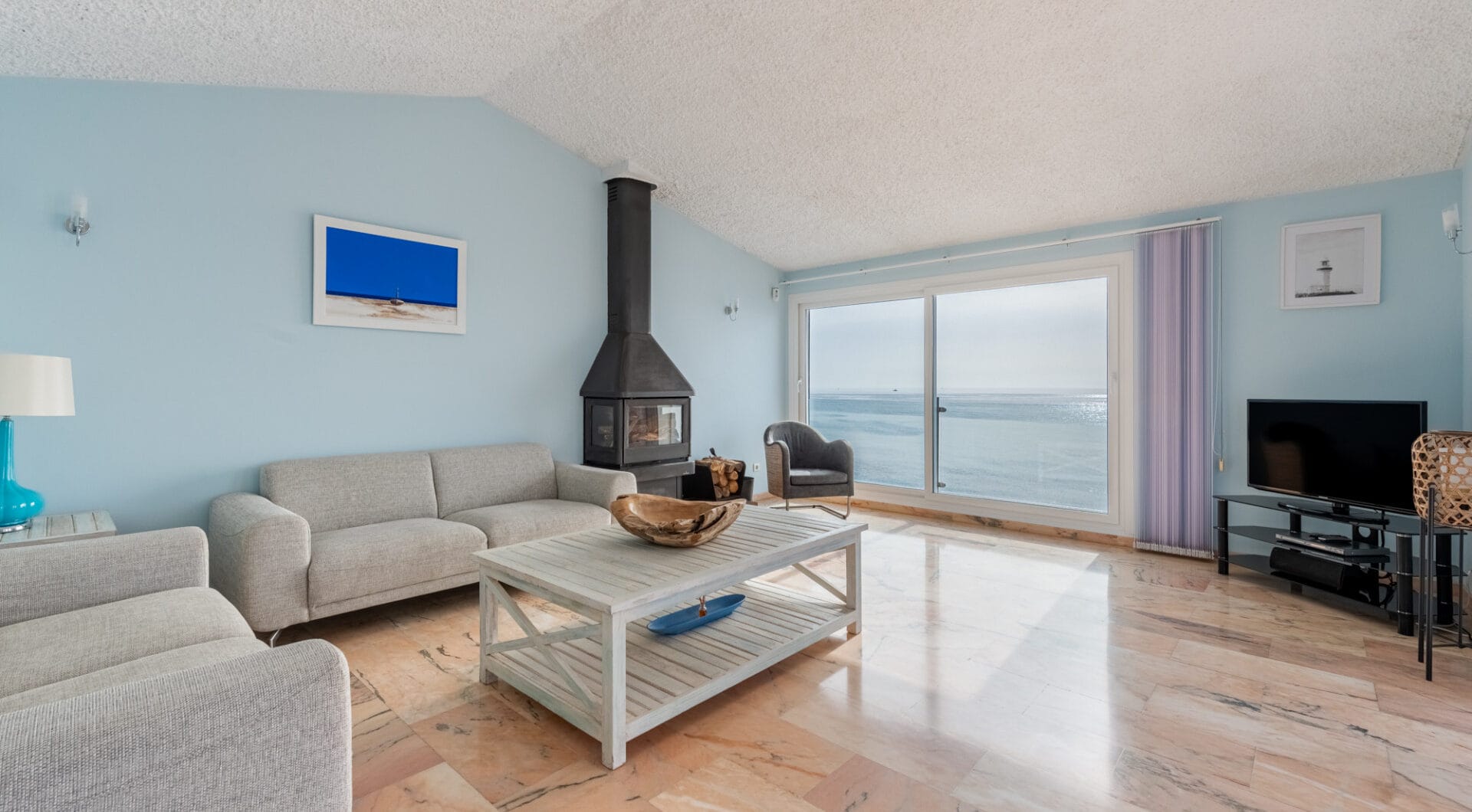Exclusive Frontline Beach House in Arena Beach, Estepona