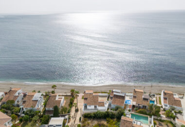 Exclusive Frontline Beach House in Arena Beach, Estepona